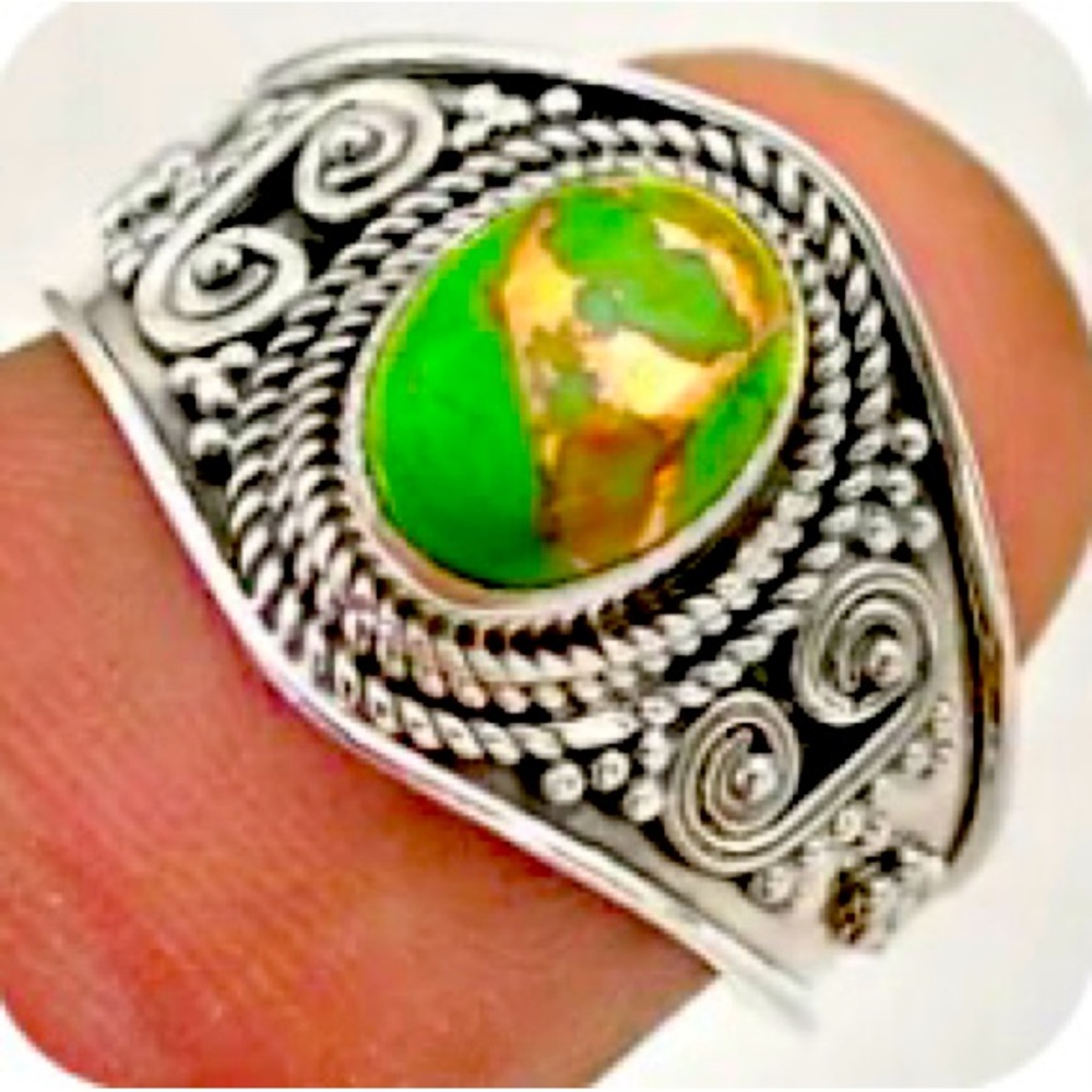 Sterling Silver.925 Green Turquoise with Copper 2.17 carats Solitaire Sz 7 Ring